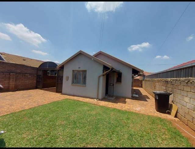 3 BEDROOM PROPERTY TO RENT IN PROTEA GLEN